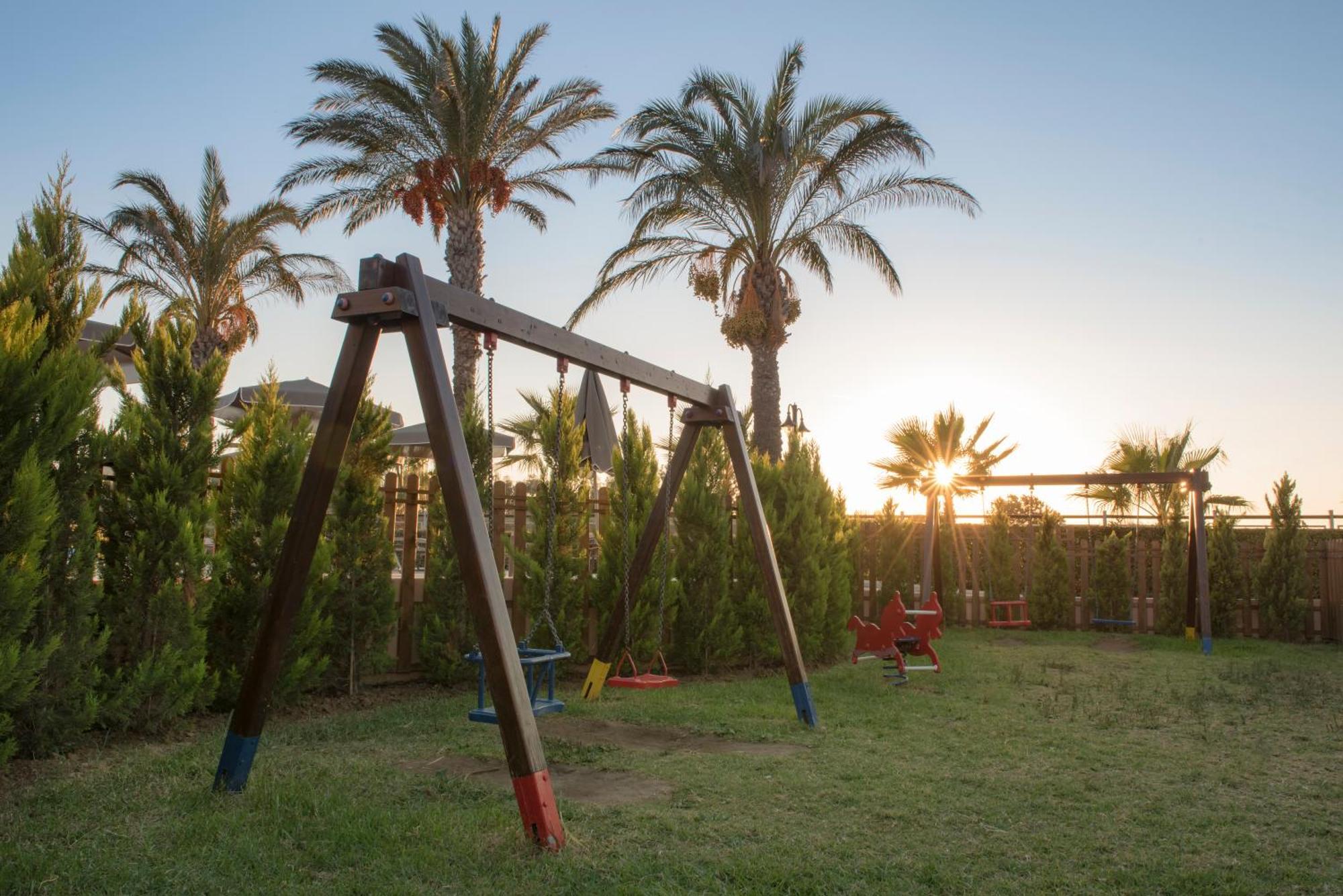 מסטיכרי Horizon Beach Resort מראה חיצוני תמונה