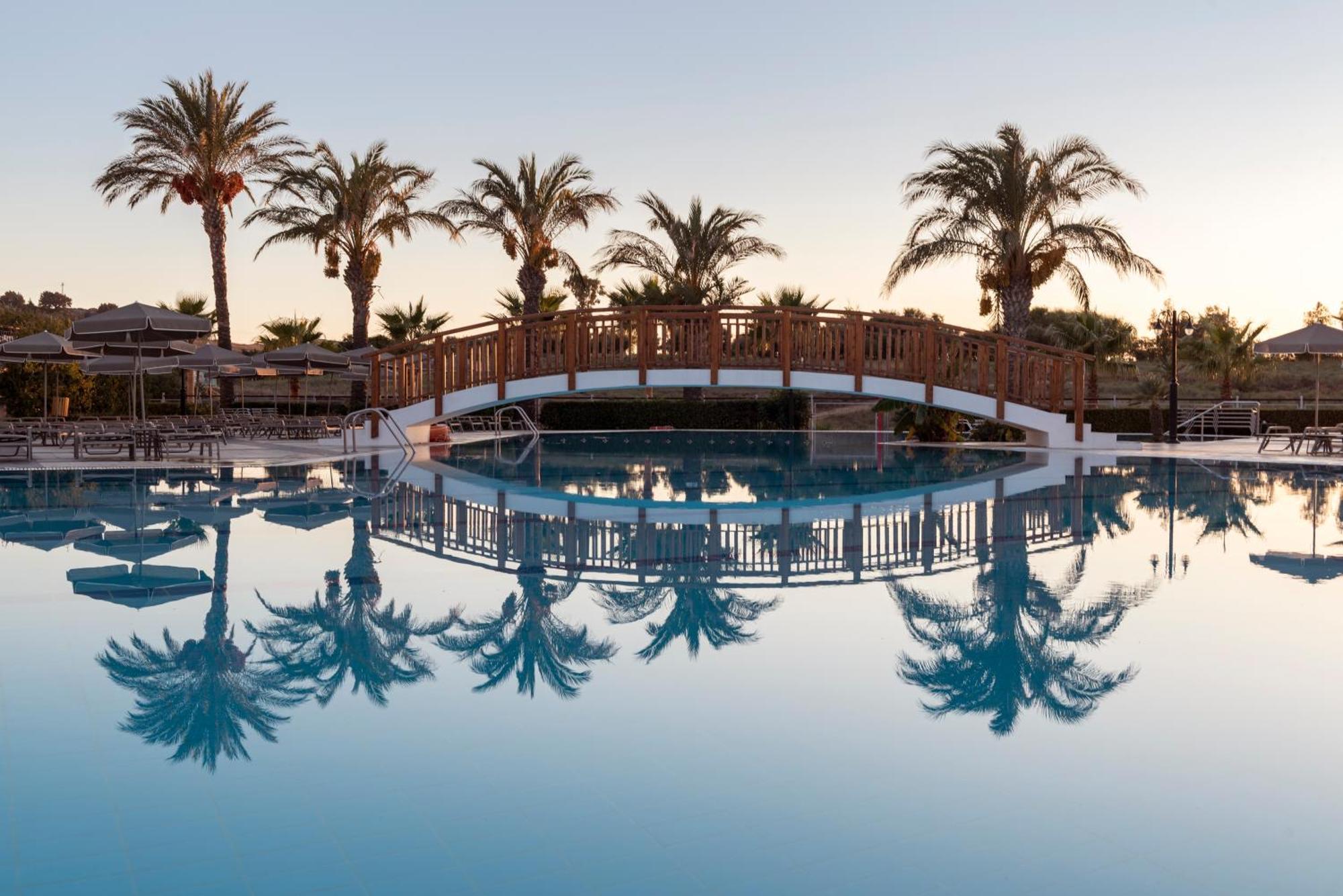 מסטיכרי Horizon Beach Resort מראה חיצוני תמונה