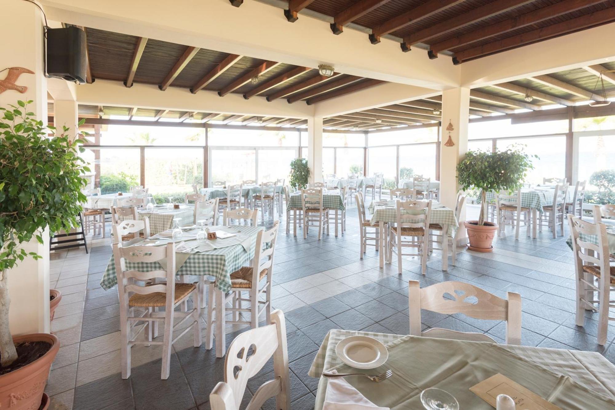 מסטיכרי Horizon Beach Resort מראה חיצוני תמונה